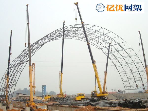 天门干煤棚网架